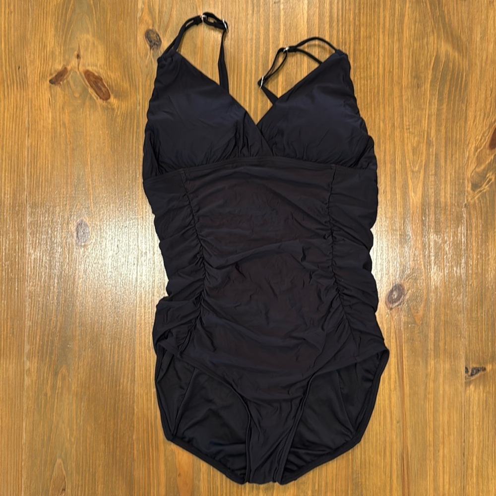 Calvin Klein Bathing Suit Size 12 One Piece Black Ruched Molded cup buttery NWOT